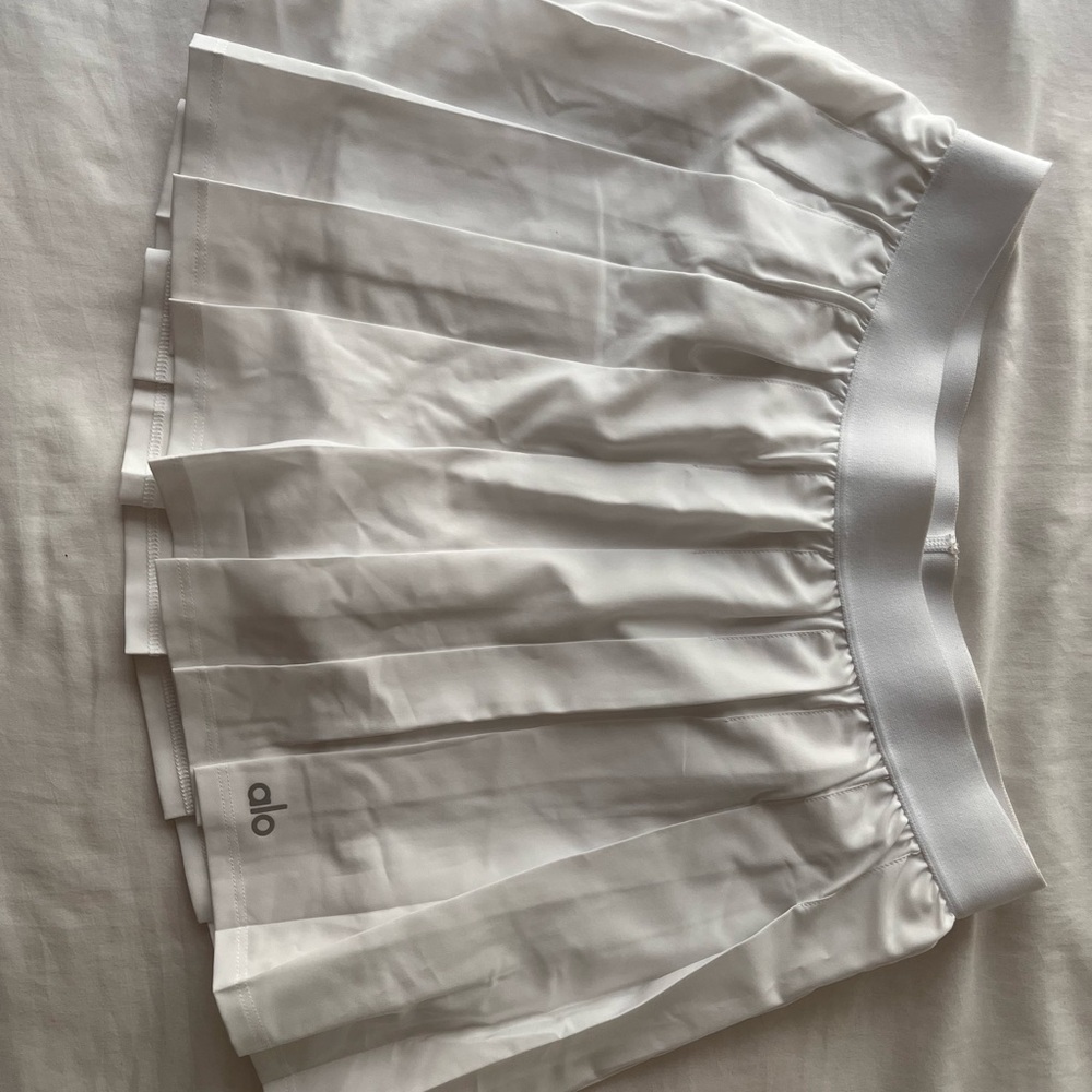 ALO yoga varsity tennis skirt size S - worn once